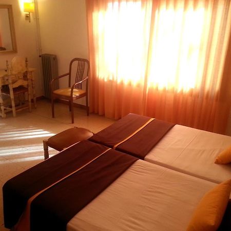 Hotel Hostal Del Sol Sant Feliu de Guíxols Zewnętrze zdjęcie