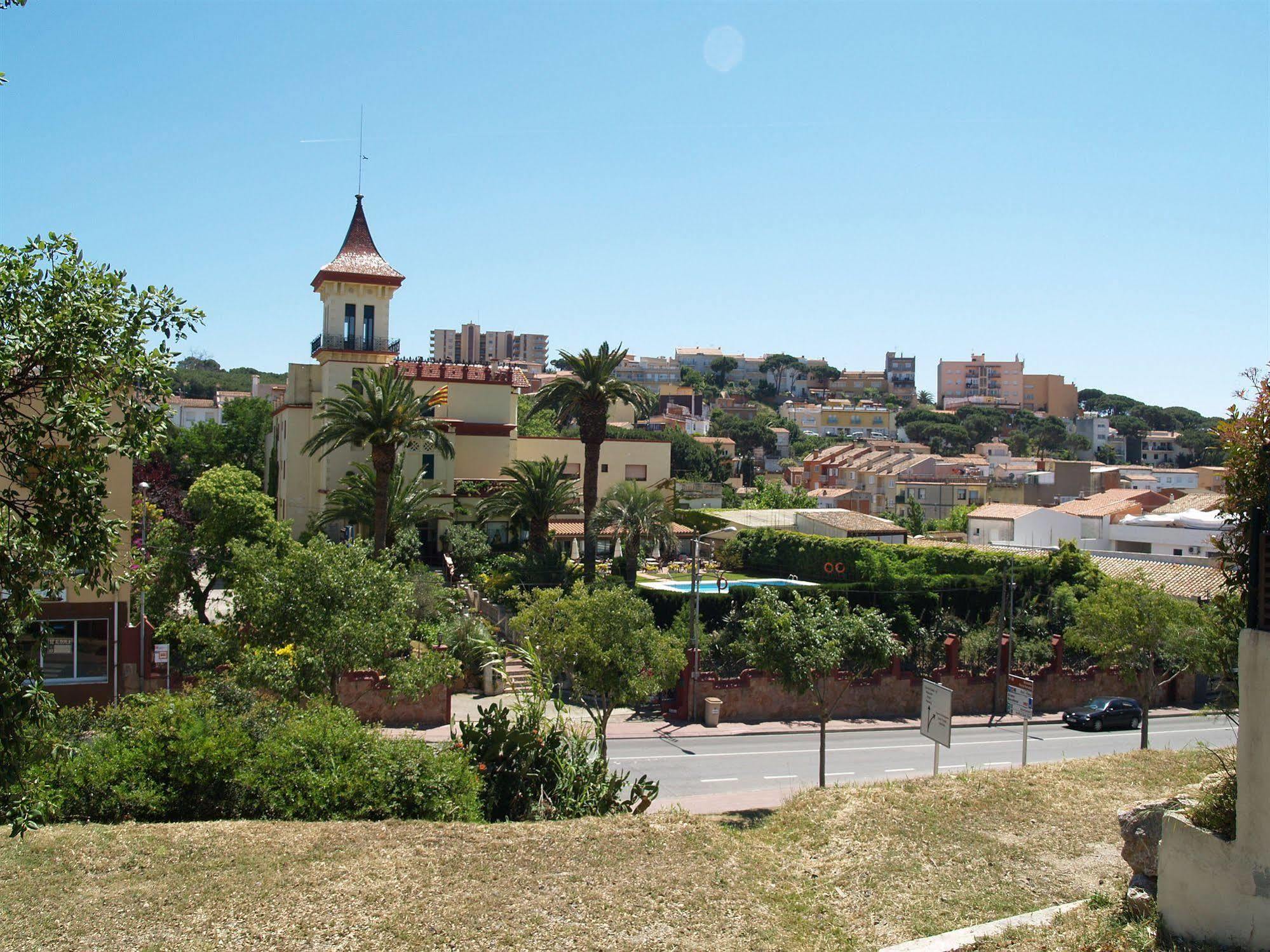 Hotel Hostal Del Sol Sant Feliu de Guíxols Zewnętrze zdjęcie